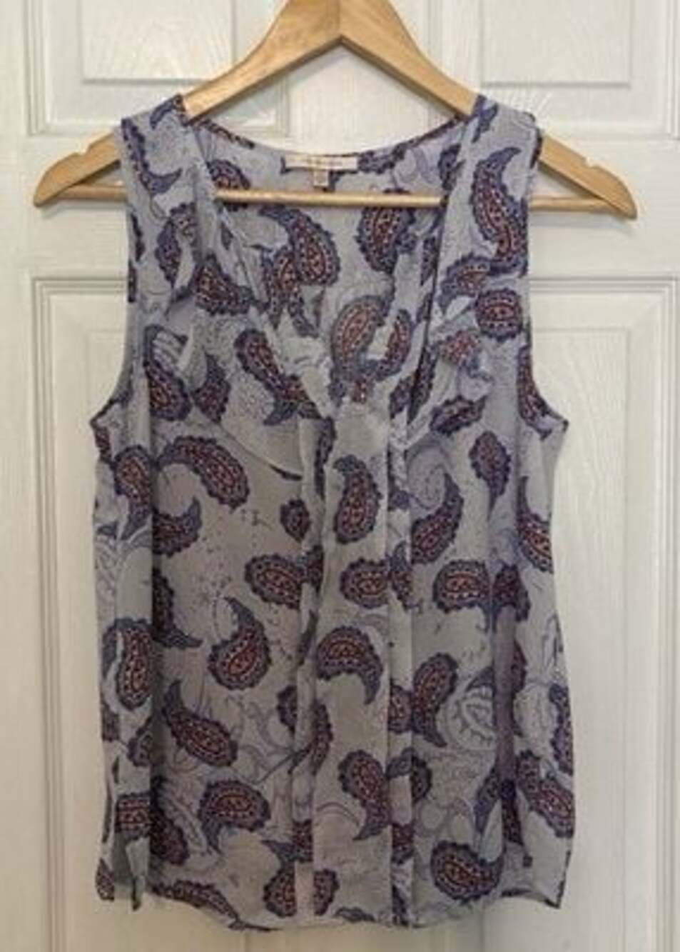 Skies Are Blue Paisley Print Sleeveless Blouse Petite Size XS Slit Ruffle Tank